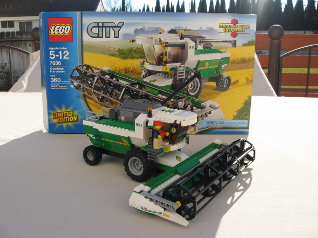7636 Combine Harvester - LEGO Town - Eurobricks Forums