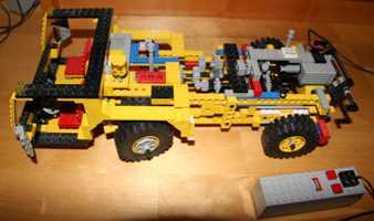 Lego 4WD vehicle version 5