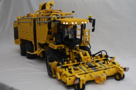 Konklusion blyant Spil MOC] Ropa EuroTiger 8V-4 XL Sugarbeet Harvester - LEGO Technic, Mindstorms,  Model Team and Scale Modeling - Eurobricks Forums