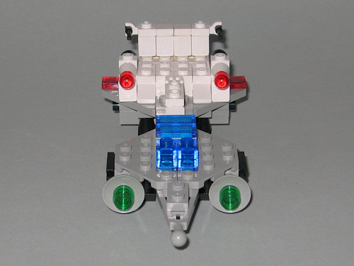 6929-mini-starfleet-voyager-03.jpg