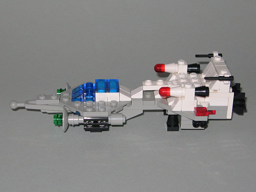 6929-mini-starfleet-voyager-05.jpg