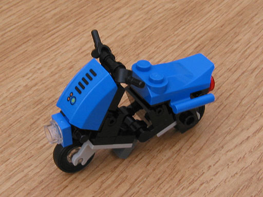Minifig-scale LEGO Piaggio Scooter