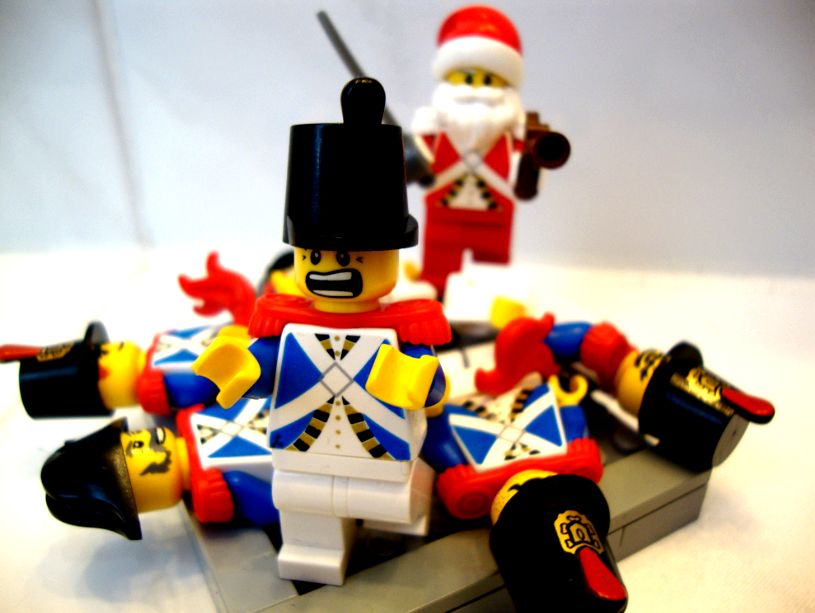 Bluecoats, ye be warned - [Santa is coming to town] - Pirate MOCs ...