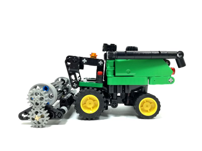 LEGO Micro Scale Combine Harvester Custom Model .PDF INSTRUCTIONS NO BRICKS! 