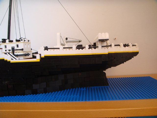 Lego Titanic  -  11