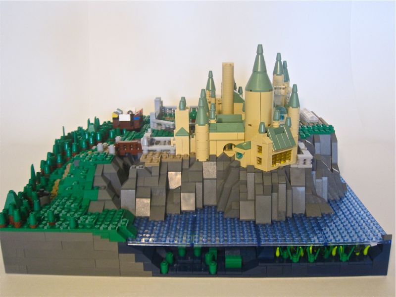 35_hogwarts_from_the_west.jpg