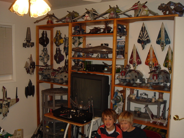 Some pics of my Star Wars LEGO room