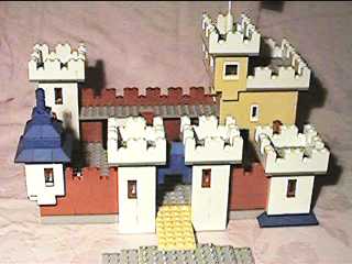 castle1.jpg (12231 Byte)