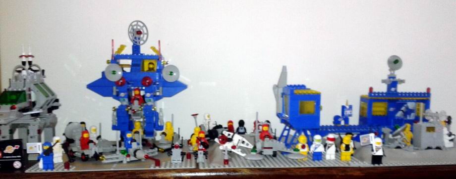 classic_lego_space_collection_1.jpg