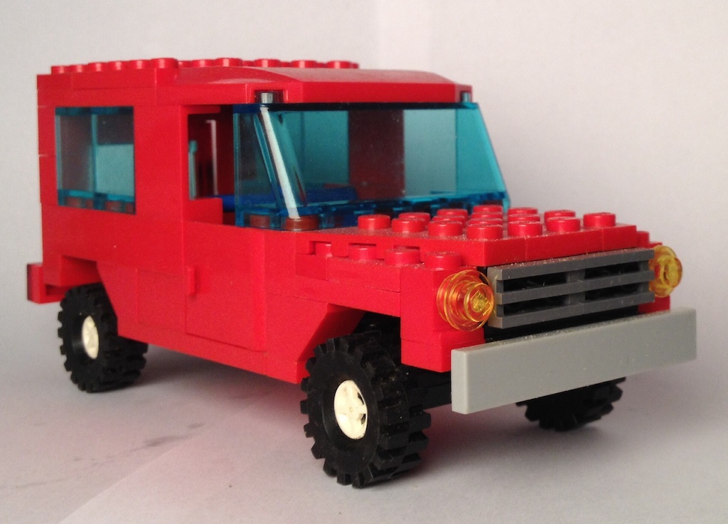 lego_red_mercedes_gd_front.jpg