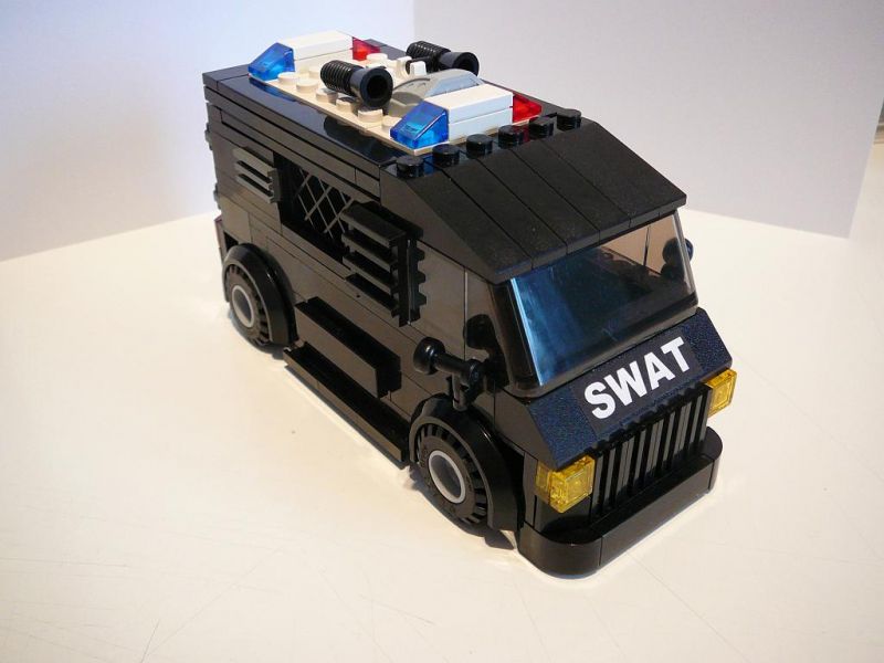 swat_2.jpg
