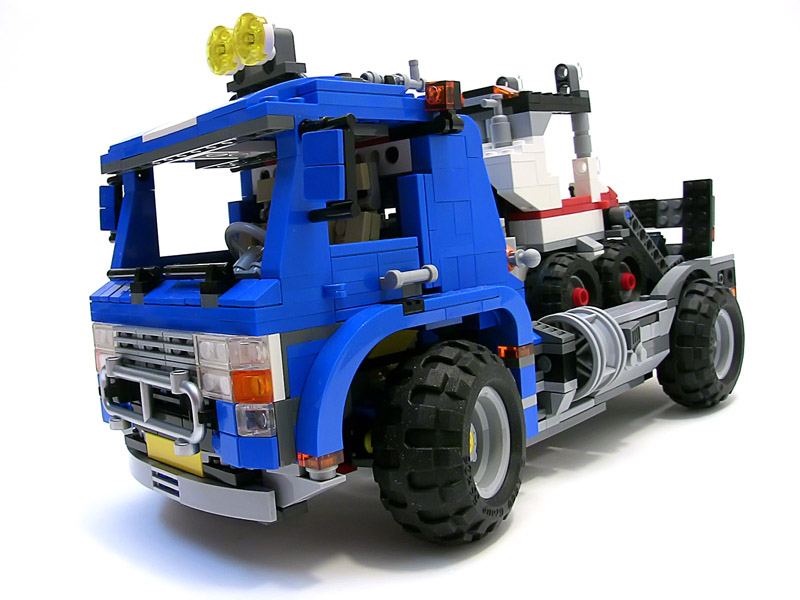 Обзор набора LEGO Creator 5893 «Мощный внедорожник»  Img_2571_800px
