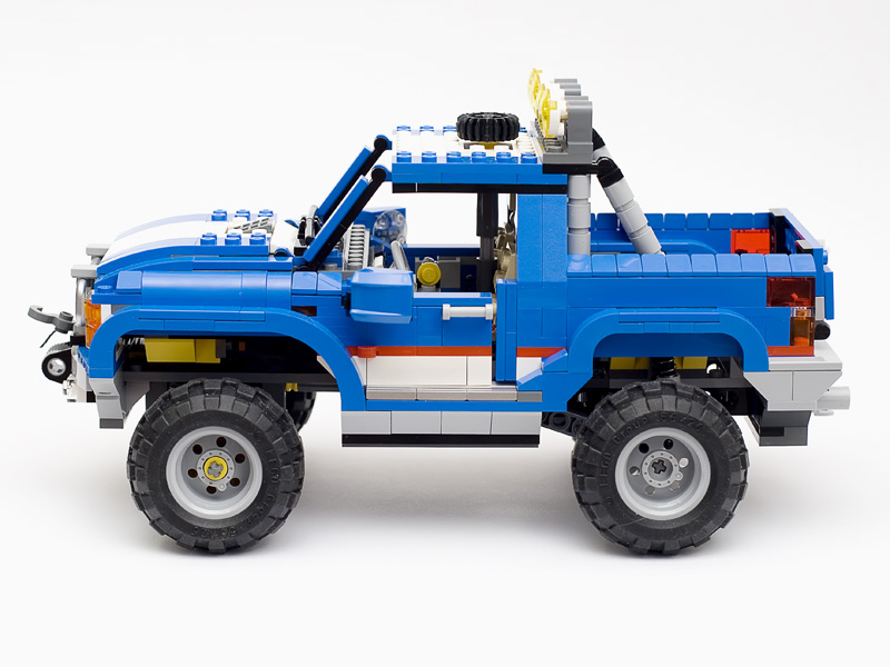 Обзор набора LEGO Creator 5893 «Мощный внедорожник»  Img_4884_800px