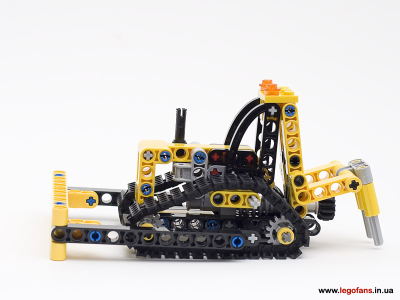 Обзор набора LEGO Technic 9391 "Гусеничный кран" Img_4963_800px