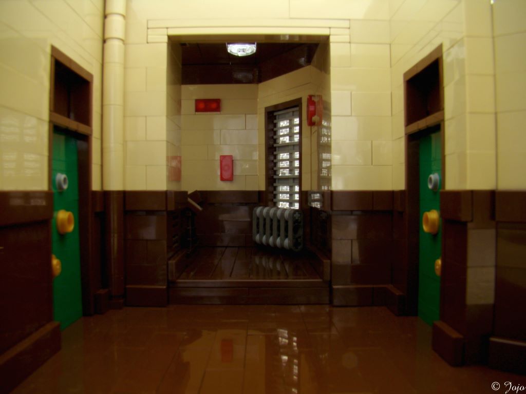 hallway01.jpg