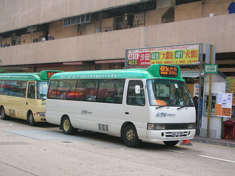 b800px-minibus_481a.jpg
