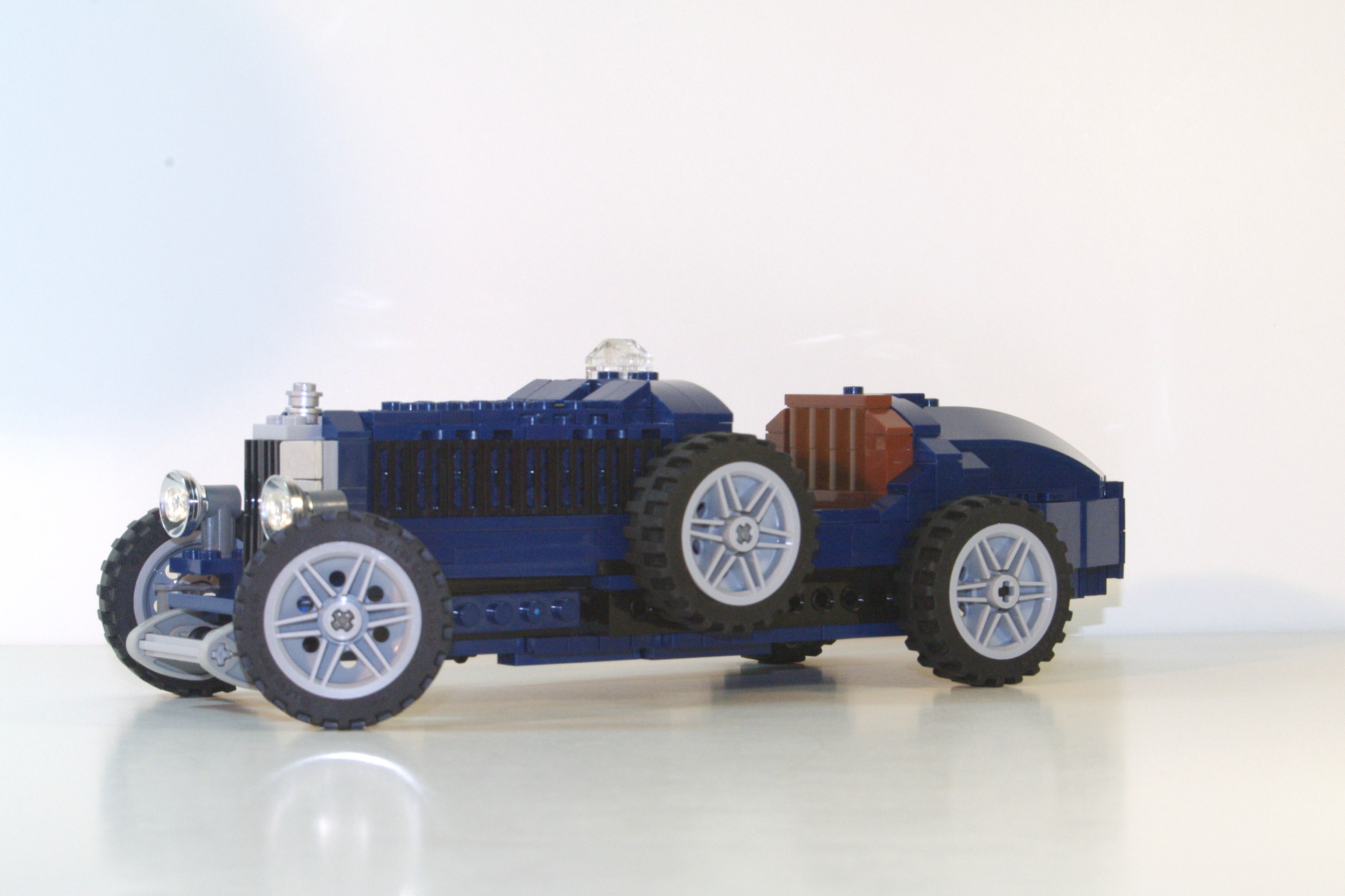 1927_bugatti_type_35b_large.jpg