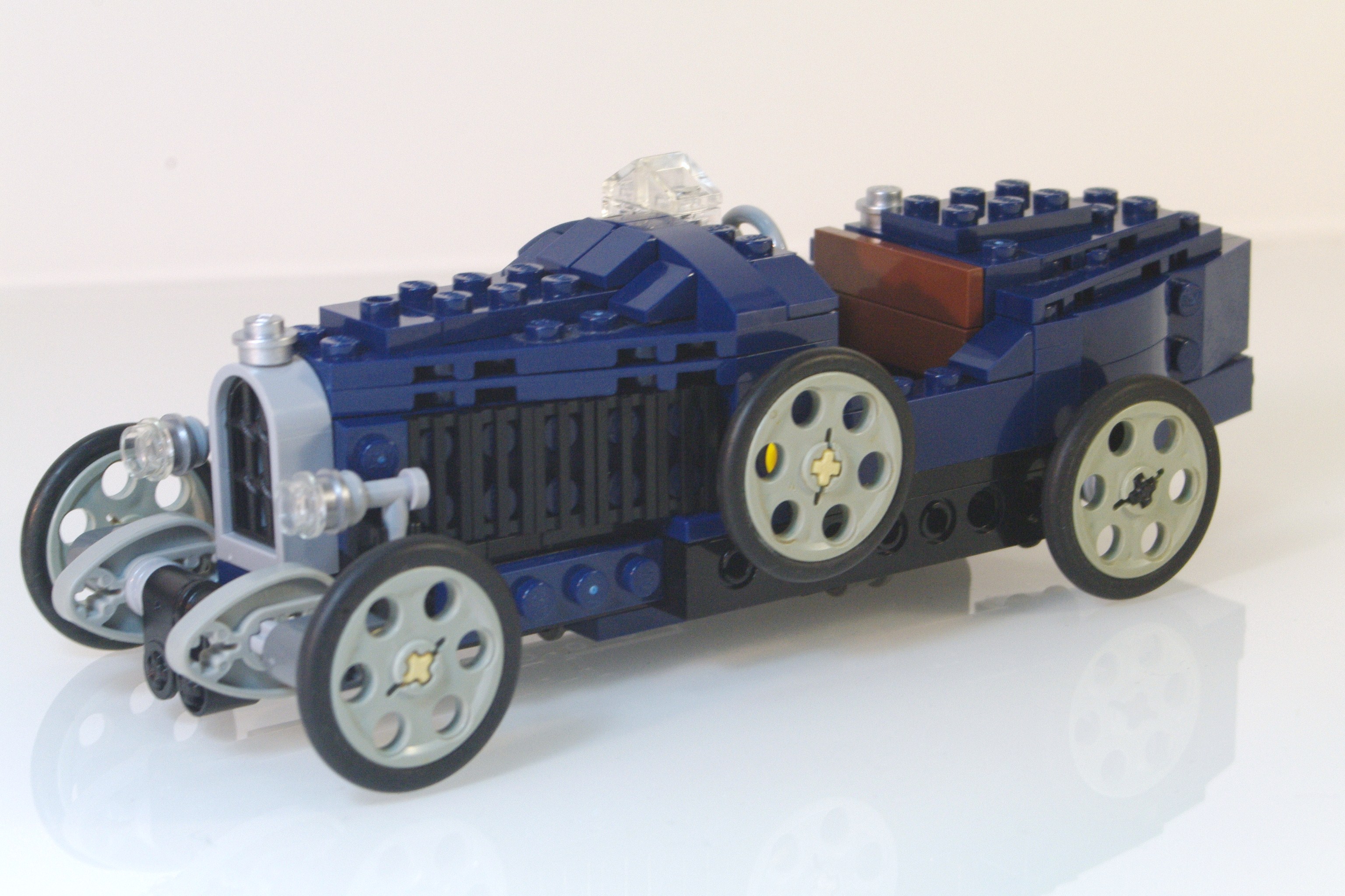 1927_bugatti_type_35b_racer.jpg