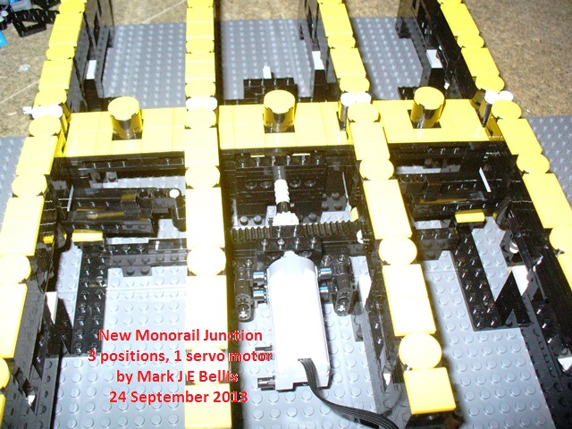 v_new_monorail_junction_servo2.jpg