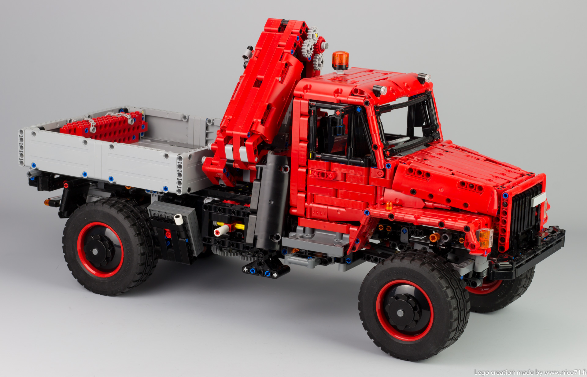 lego-42082-model-e-offroad-truck-1.jpg