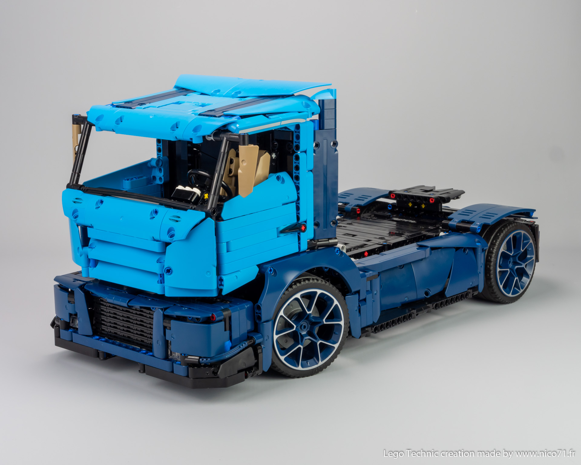 lego-42083-model-b-race-truck-2.jpg