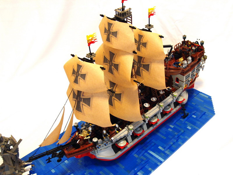 battle-ship-ironcross04.jpg